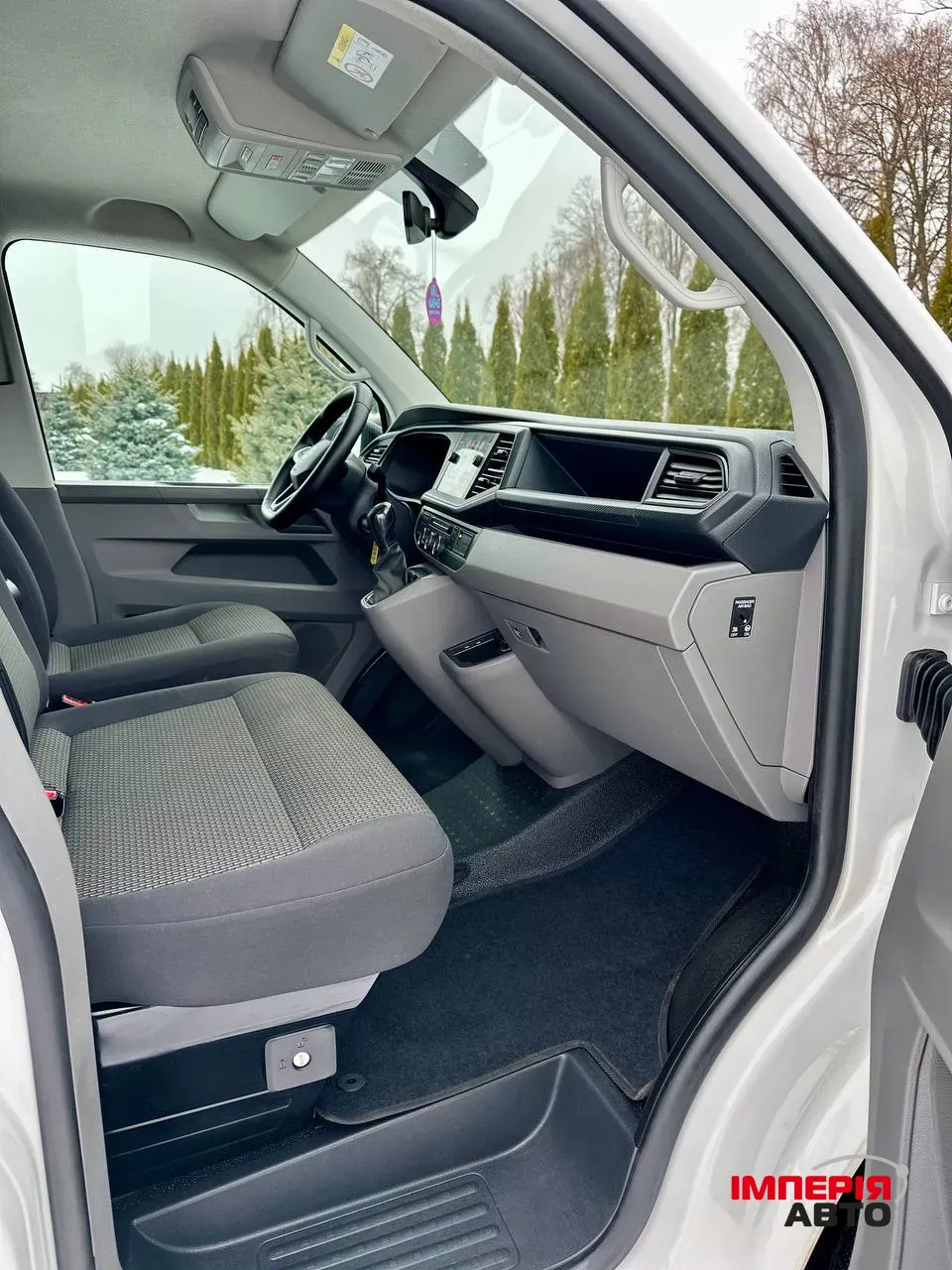 Volkswagen Transporter - фото 21