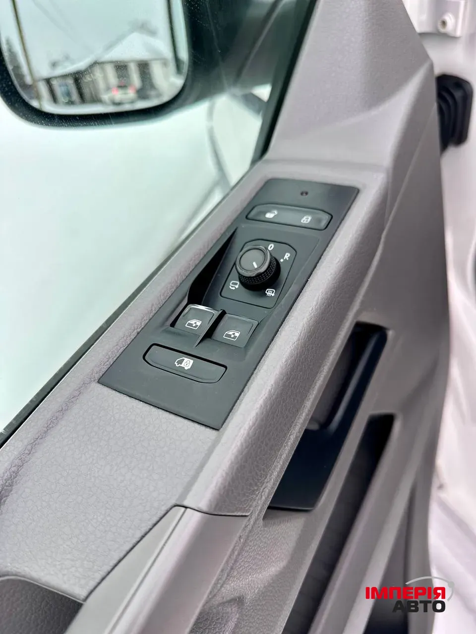 Volkswagen Transporter - фото 16