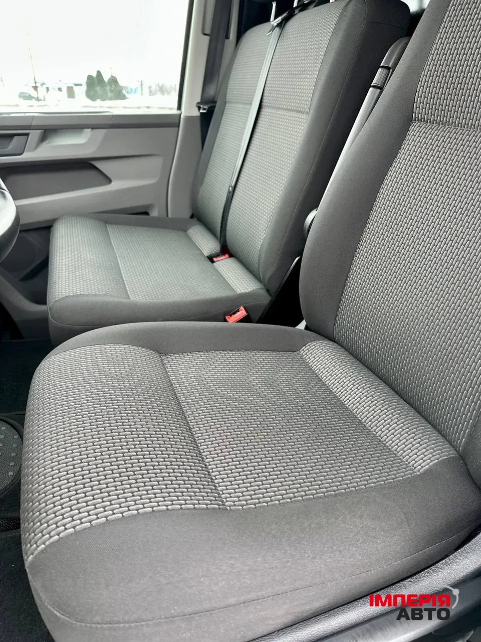 Volkswagen Transporter - фото 19