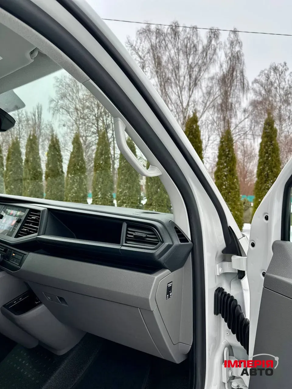 Volkswagen Transporter - фото 28