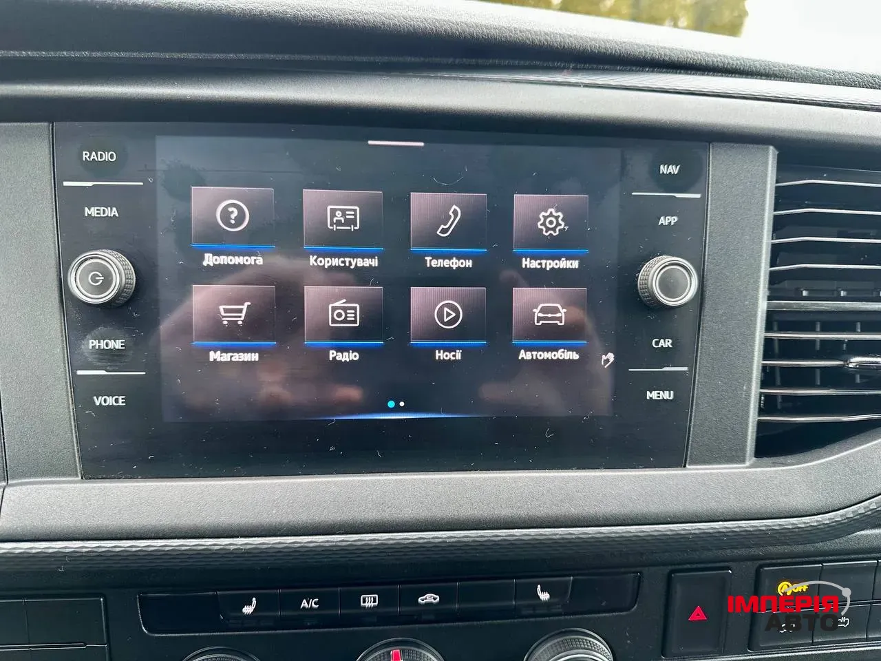 Volkswagen Transporter - фото 29