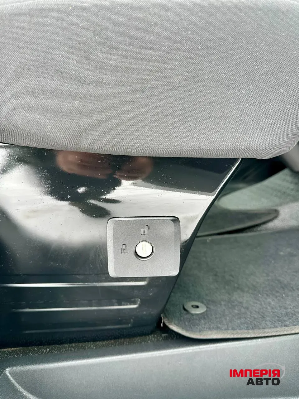 Volkswagen Transporter - фото 23