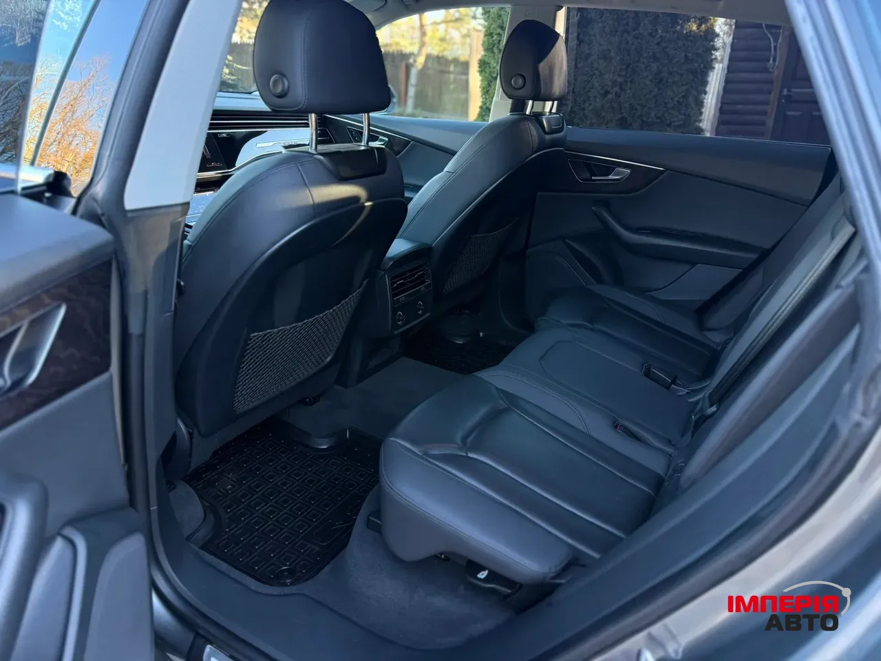 Audi Q8 - фото 15