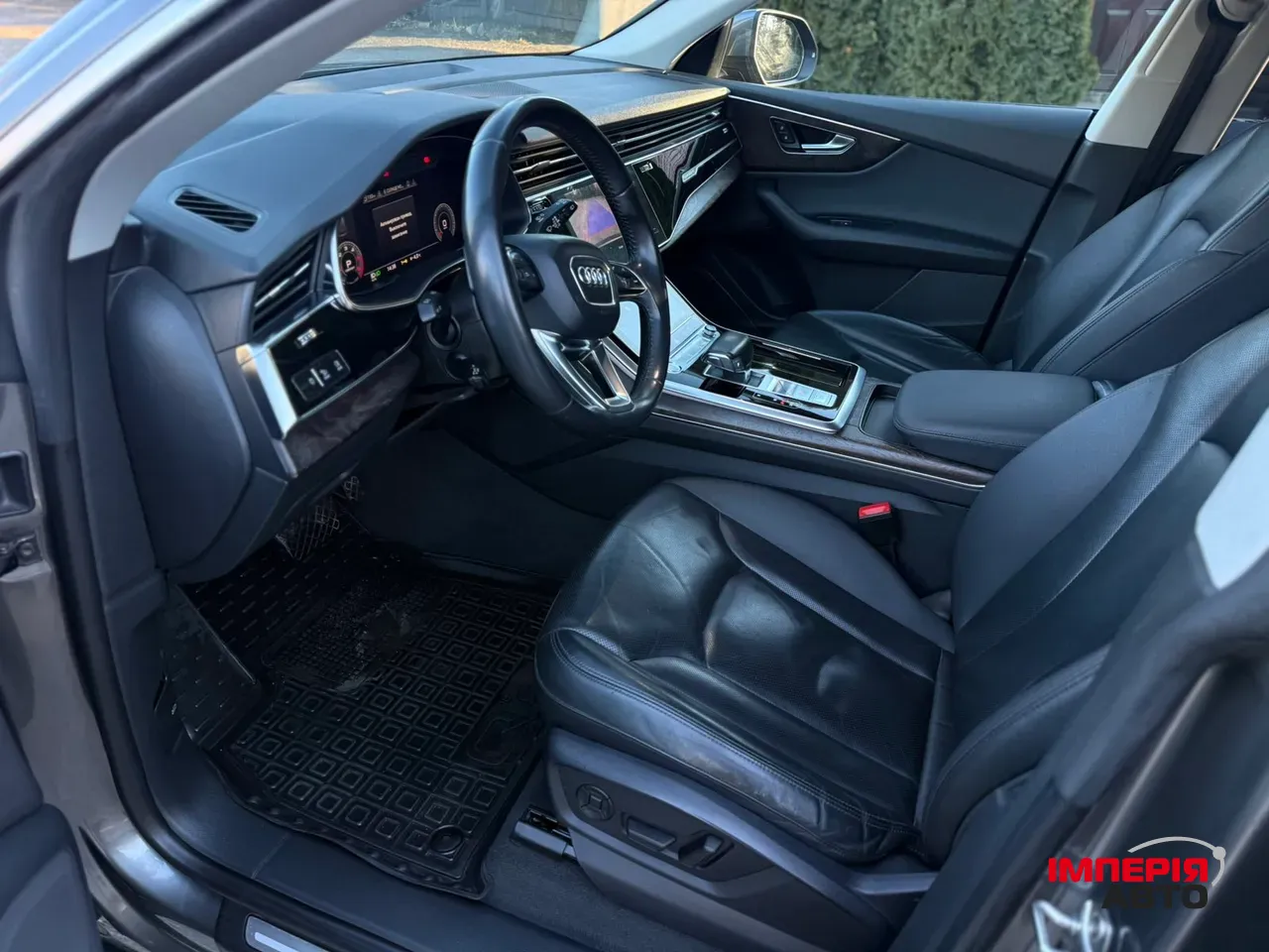 Audi Q8 - фото 18