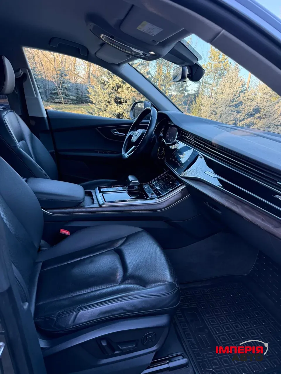 Audi Q8 - фото 21