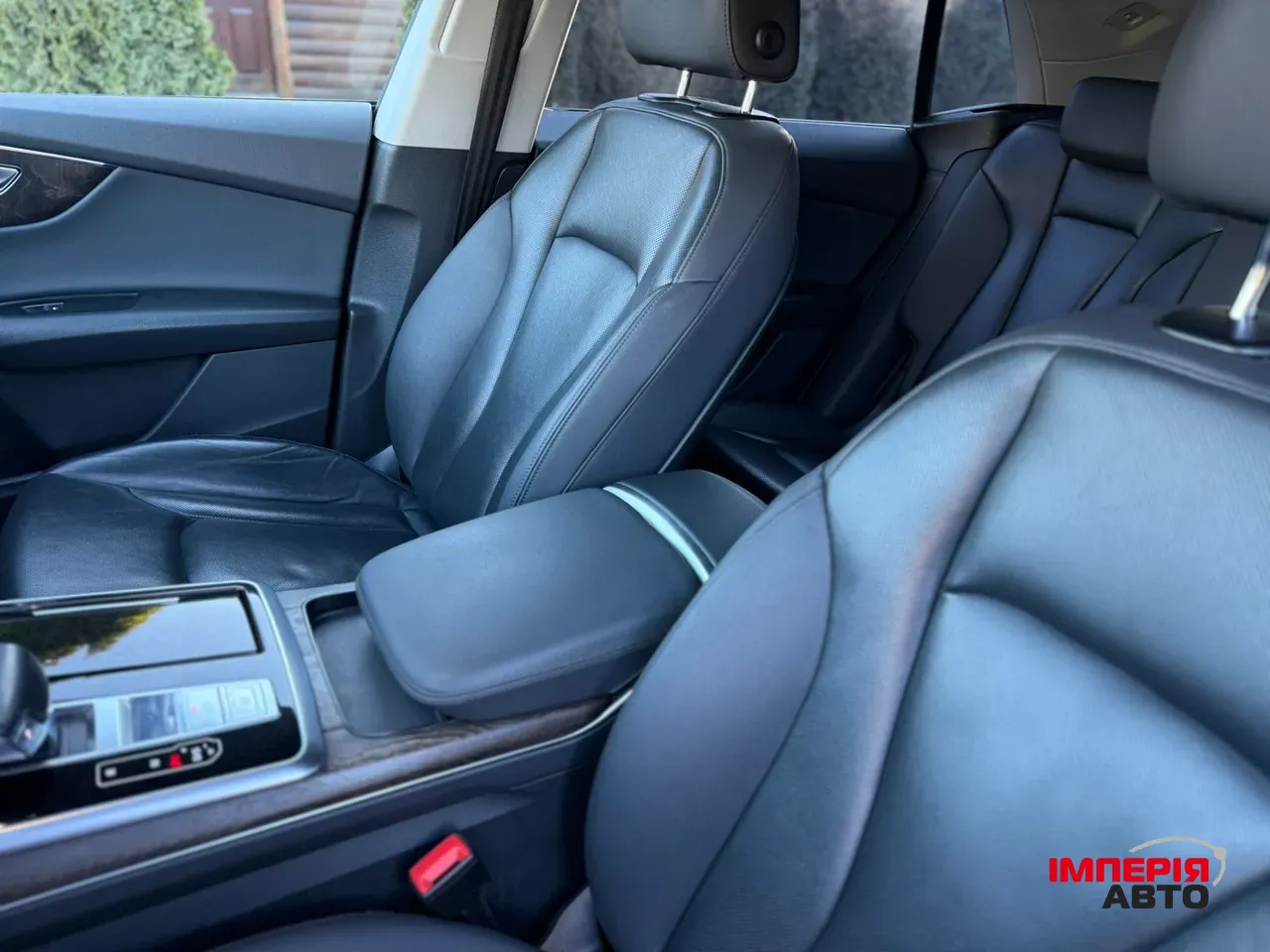 Audi Q8 - фото 25