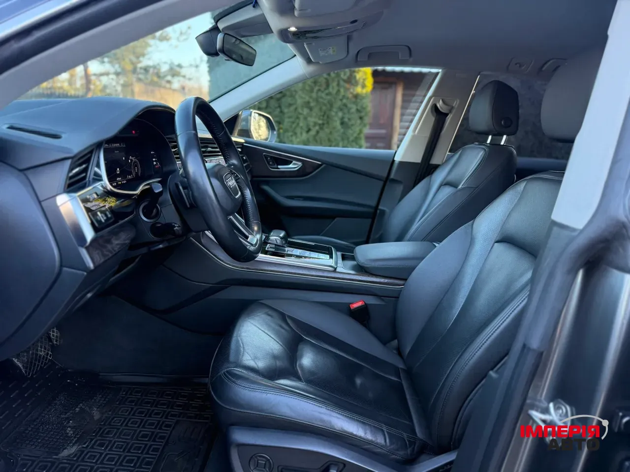 Audi Q8 - фото 16