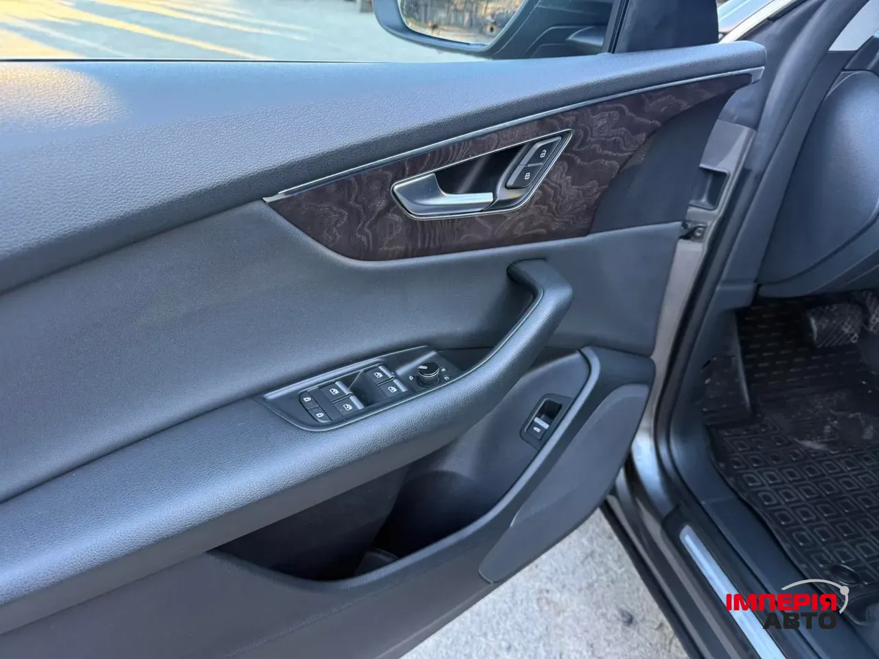 Audi Q8 - фото 23