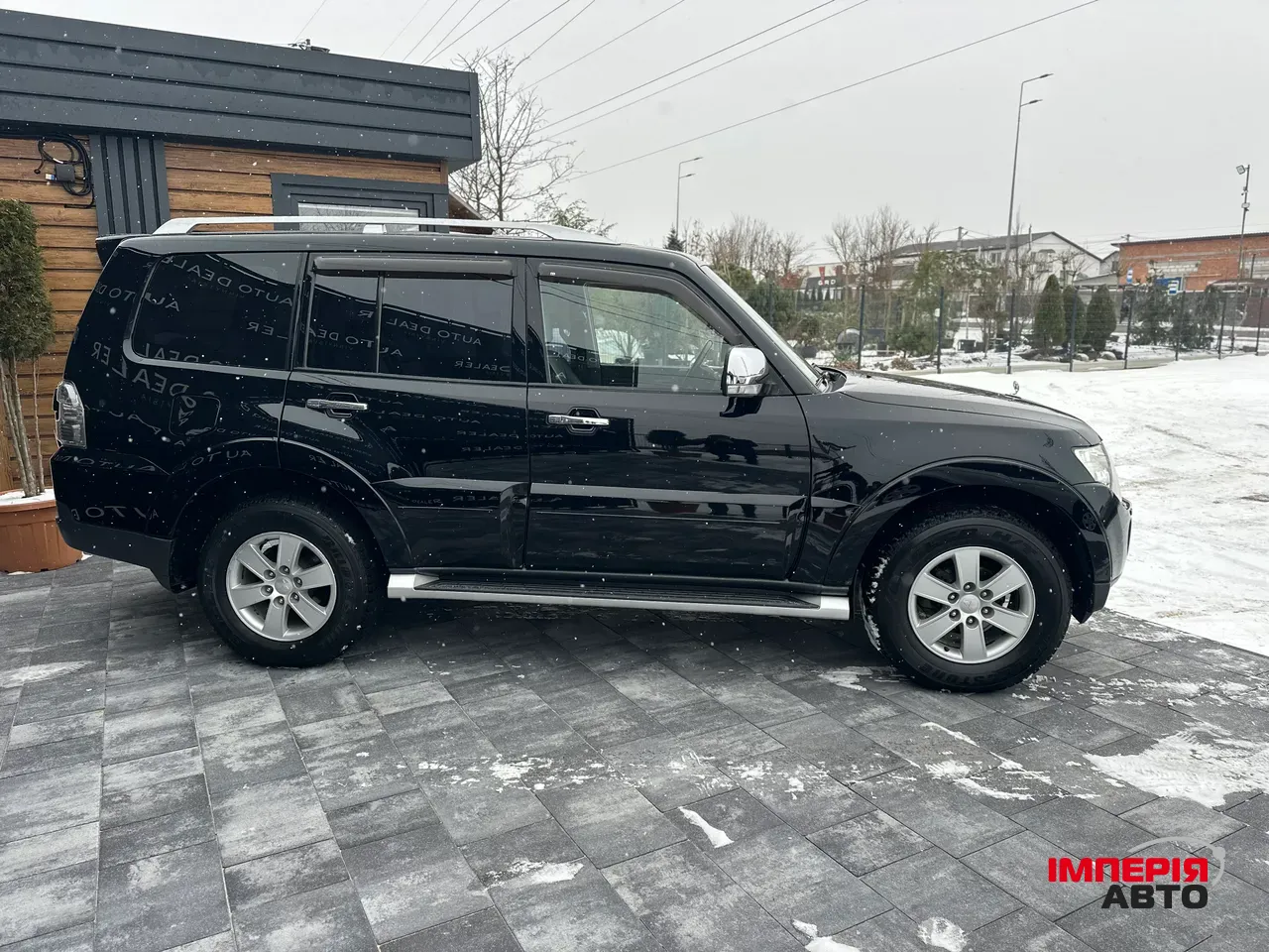 Mitsubishi Pajero - фото 2