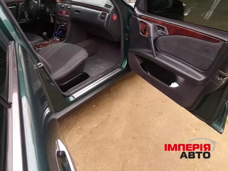 Mercedes-Benz E-Класс - фото 12