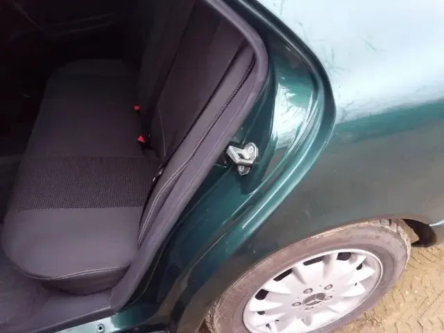 Mercedes-Benz E-Класс - фото 5