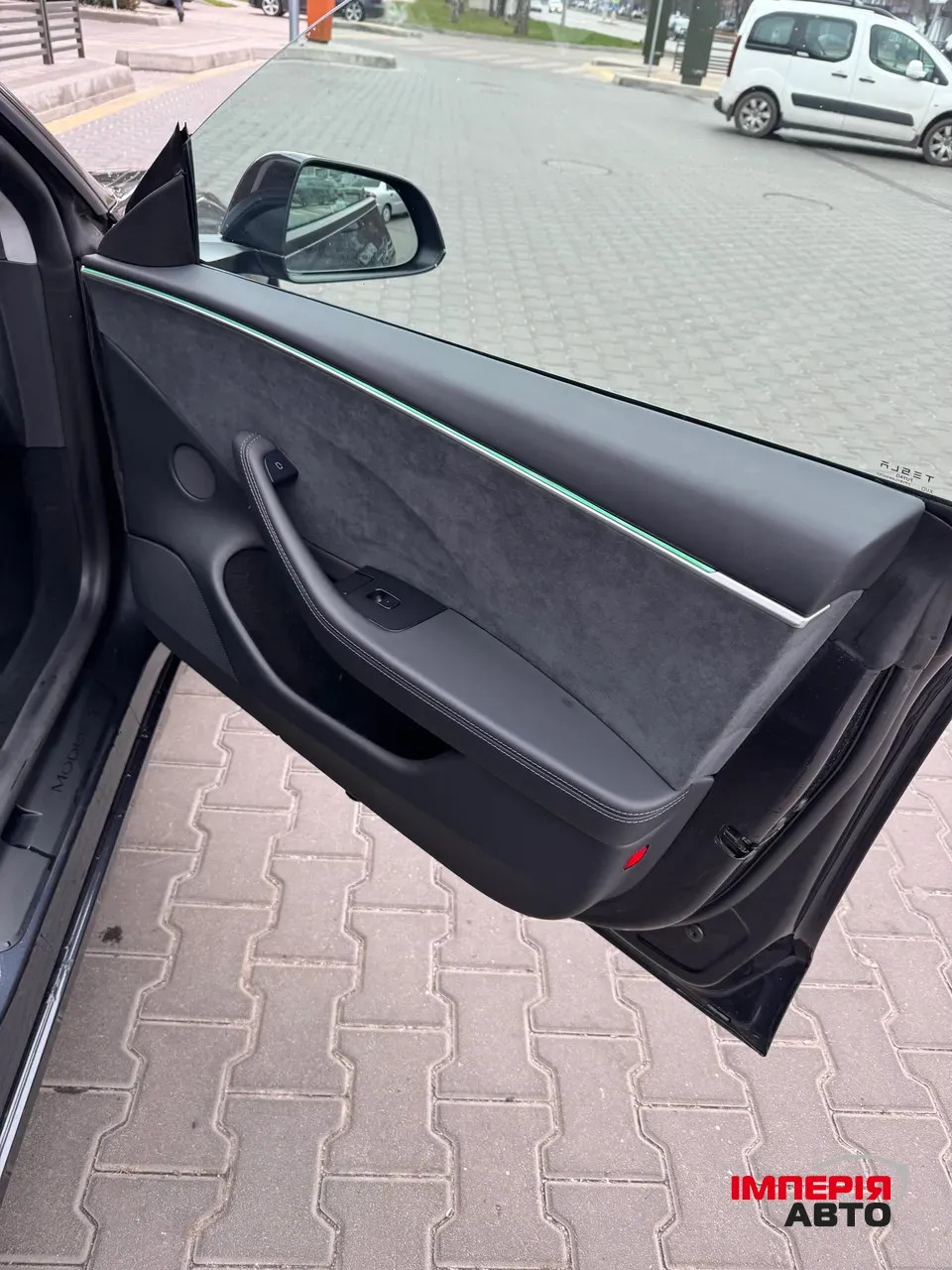 Tesla Model 3 - фото 14