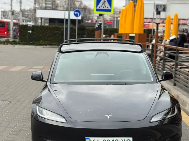 Tesla Model 3 - фото 3
