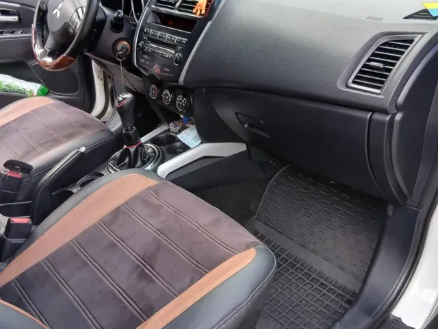 Mitsubishi RVR - фото 2