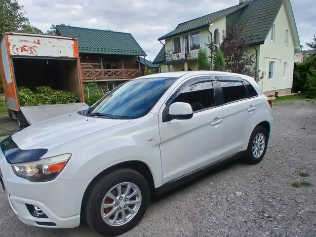 Mitsubishi RVR - фото 1