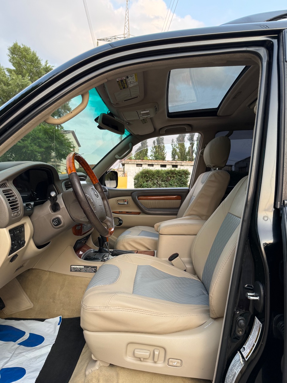 Lexus LX - фото 16