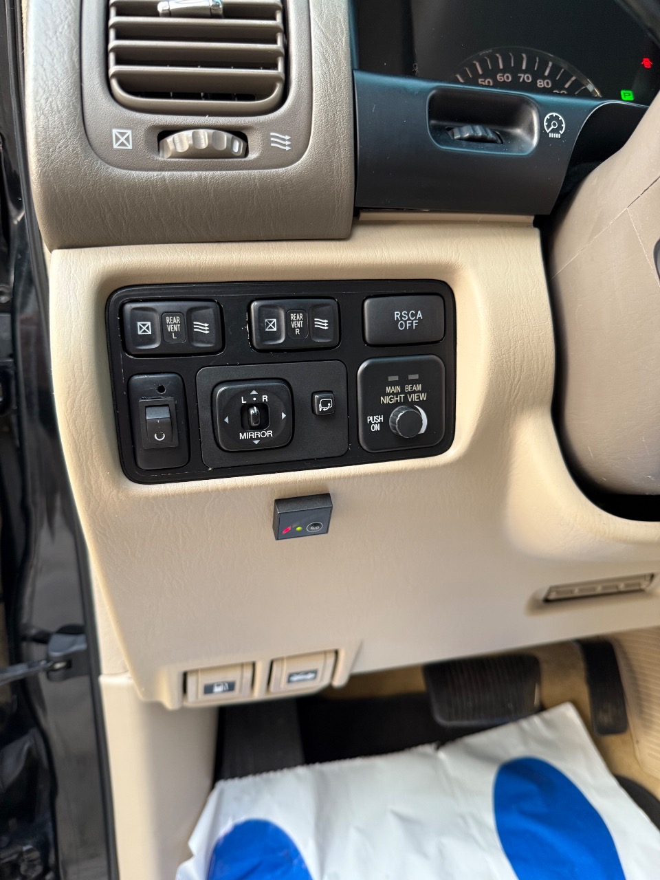 Lexus LX - фото 15