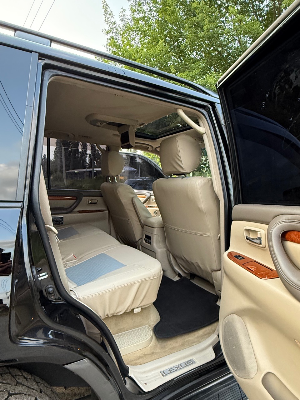 Lexus LX - фото 4