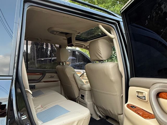 Lexus LX - фото 4