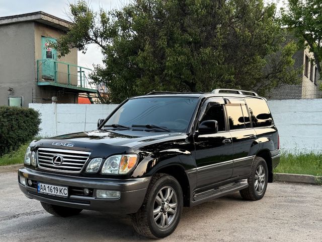 Lexus LX - фото 2