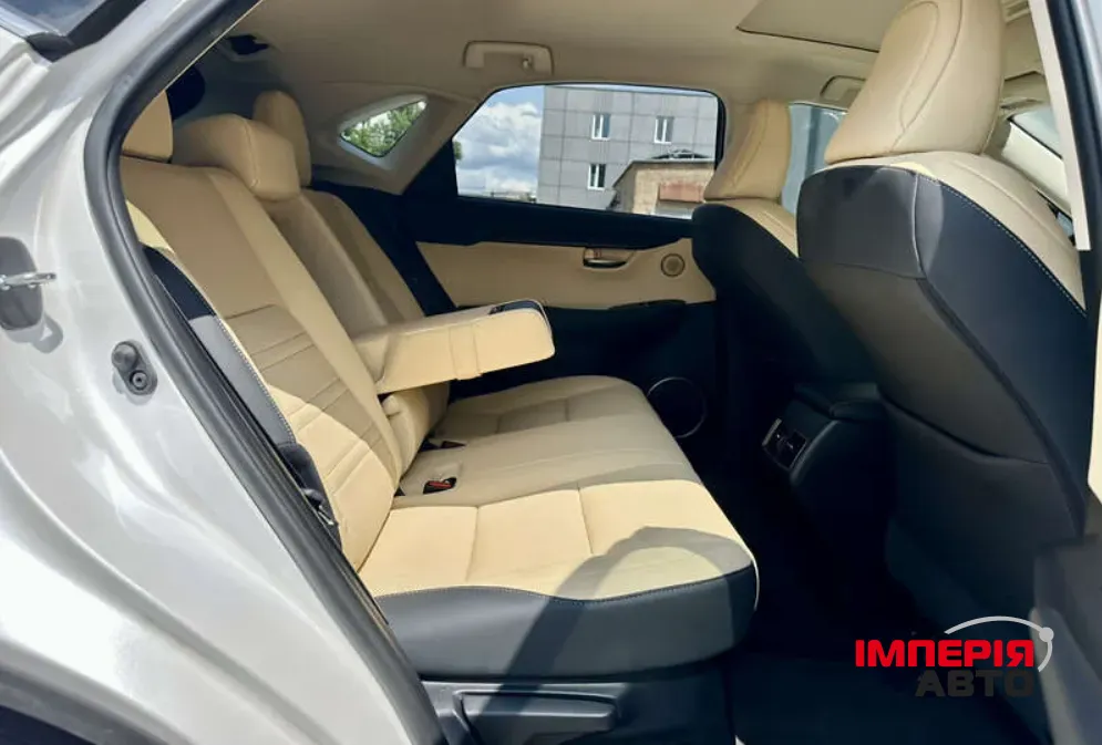 Lexus NX - фото 15