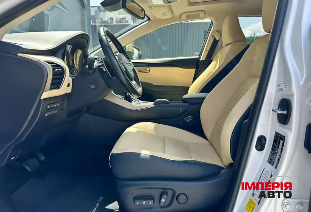 Lexus NX - фото 12