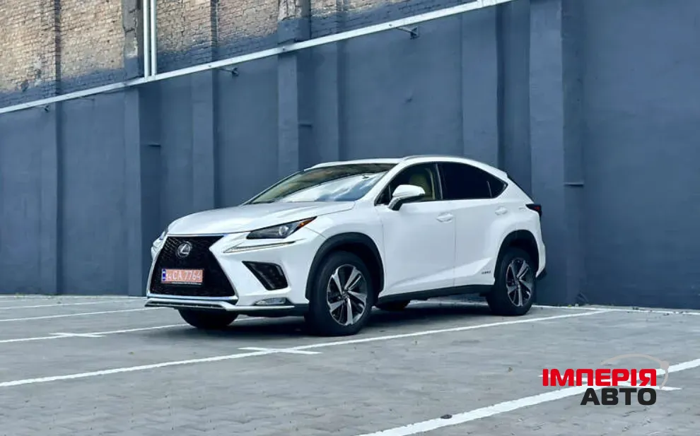 Lexus NX - фото 5