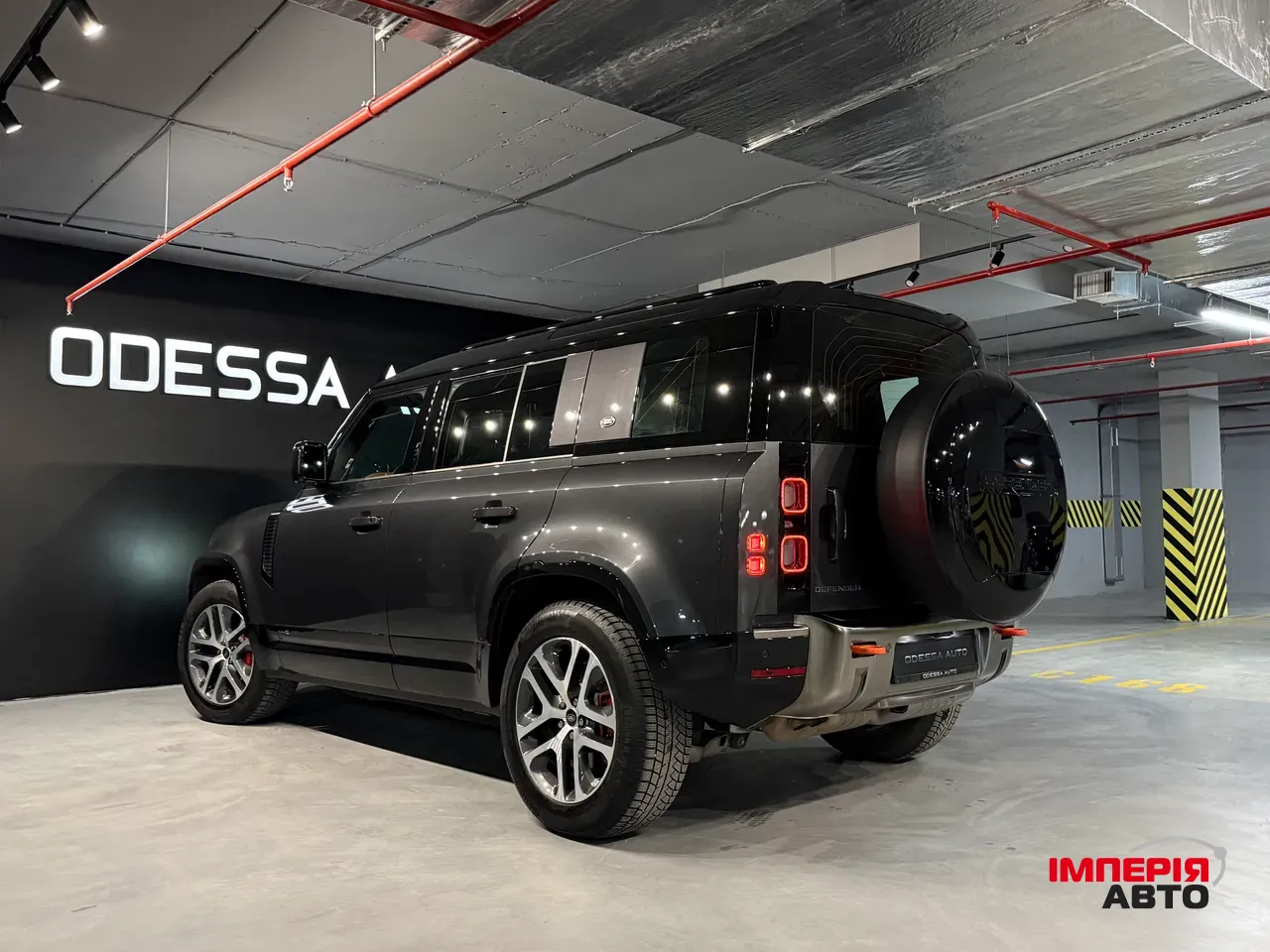 Land Rover Defender - фото 11