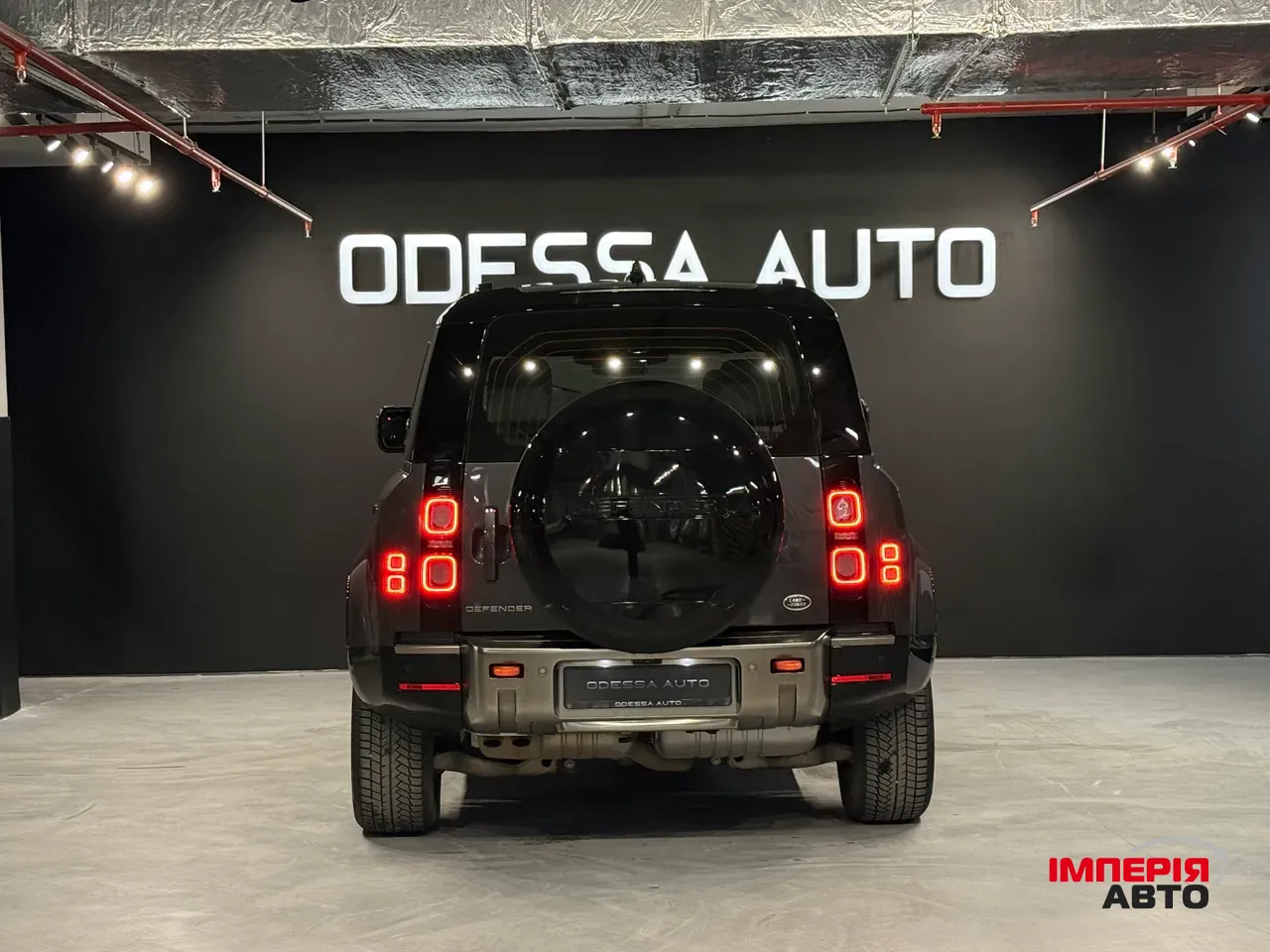 Land Rover Defender - фото 10