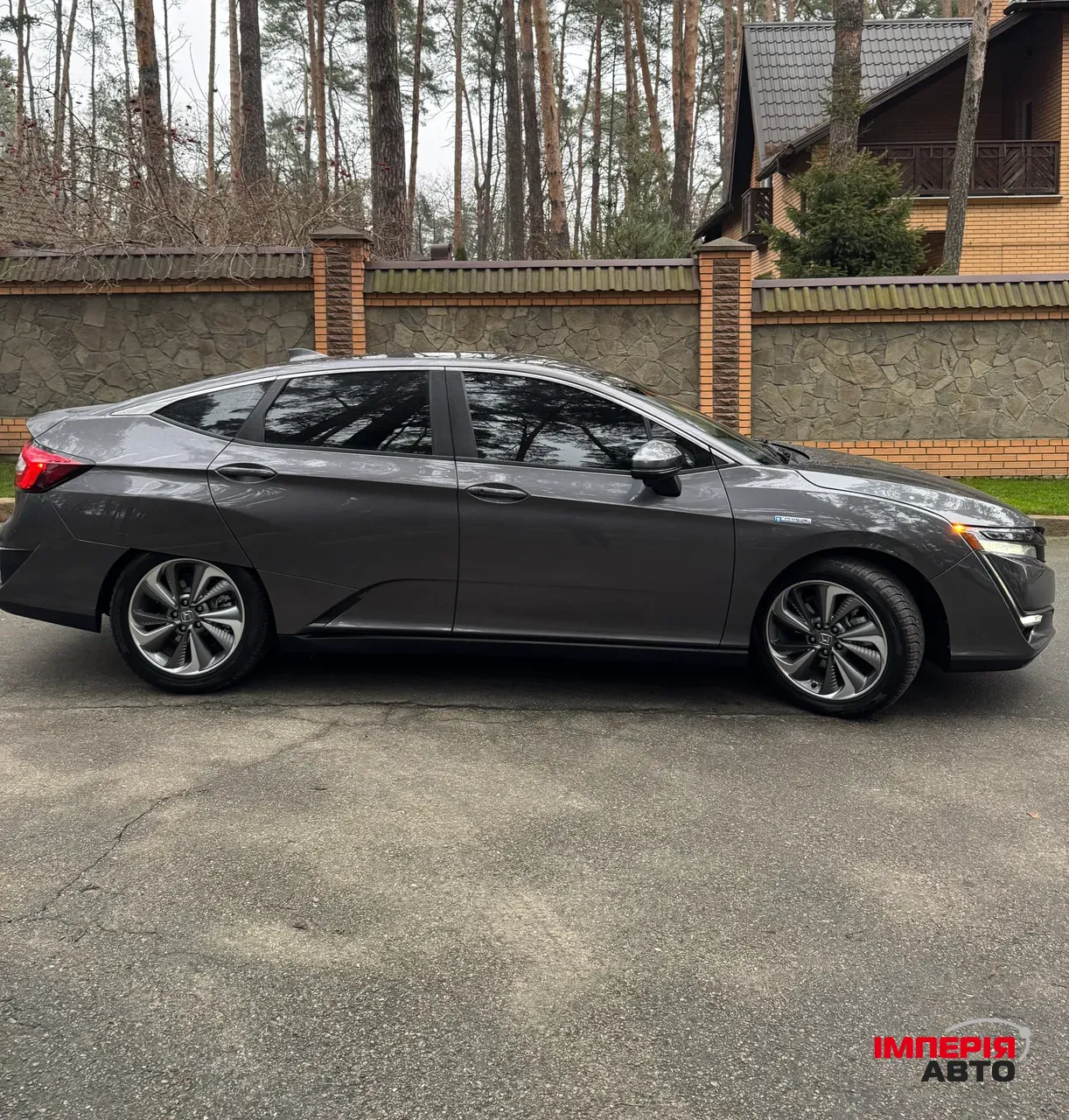 Honda Clarity - фото 2