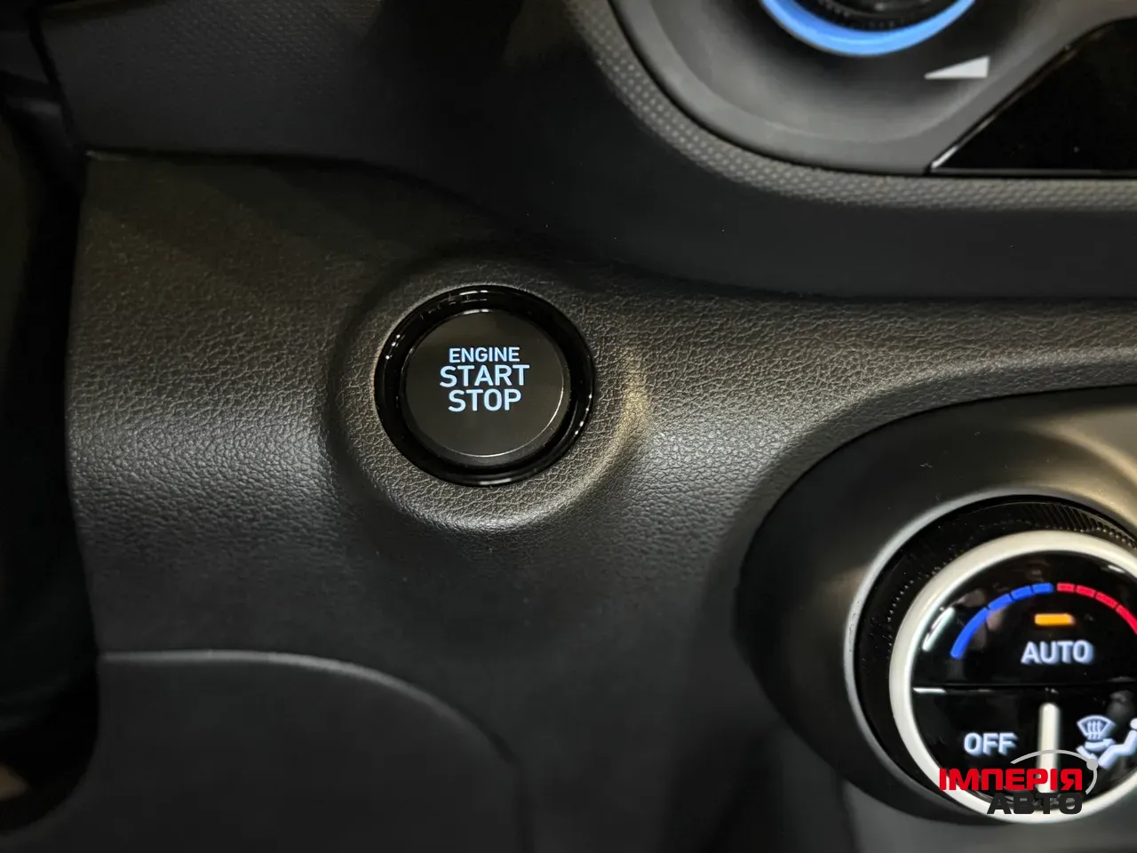 Hyundai Venue - фото 25