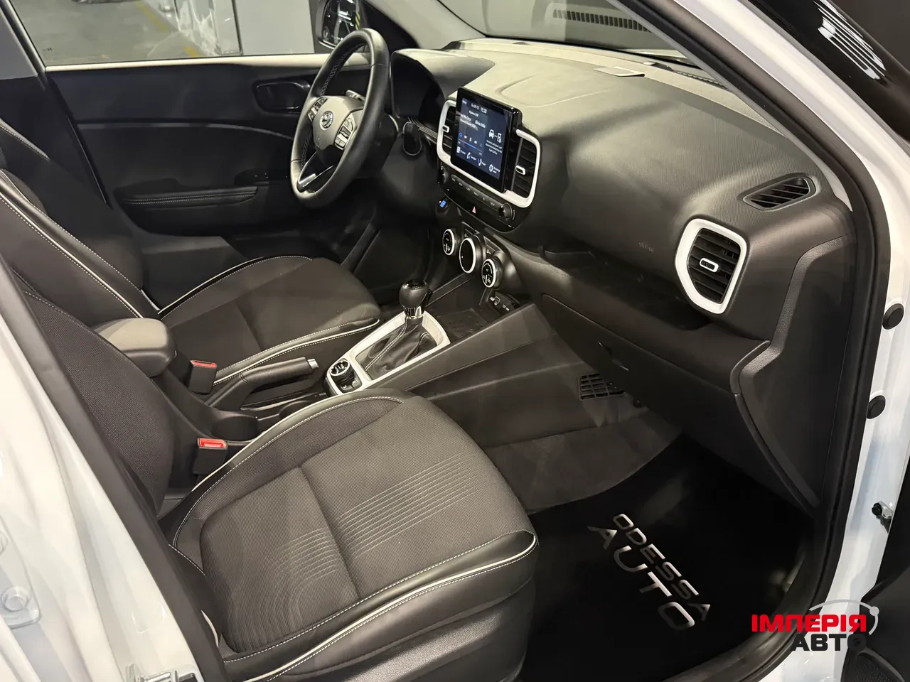 Hyundai Venue - фото 19