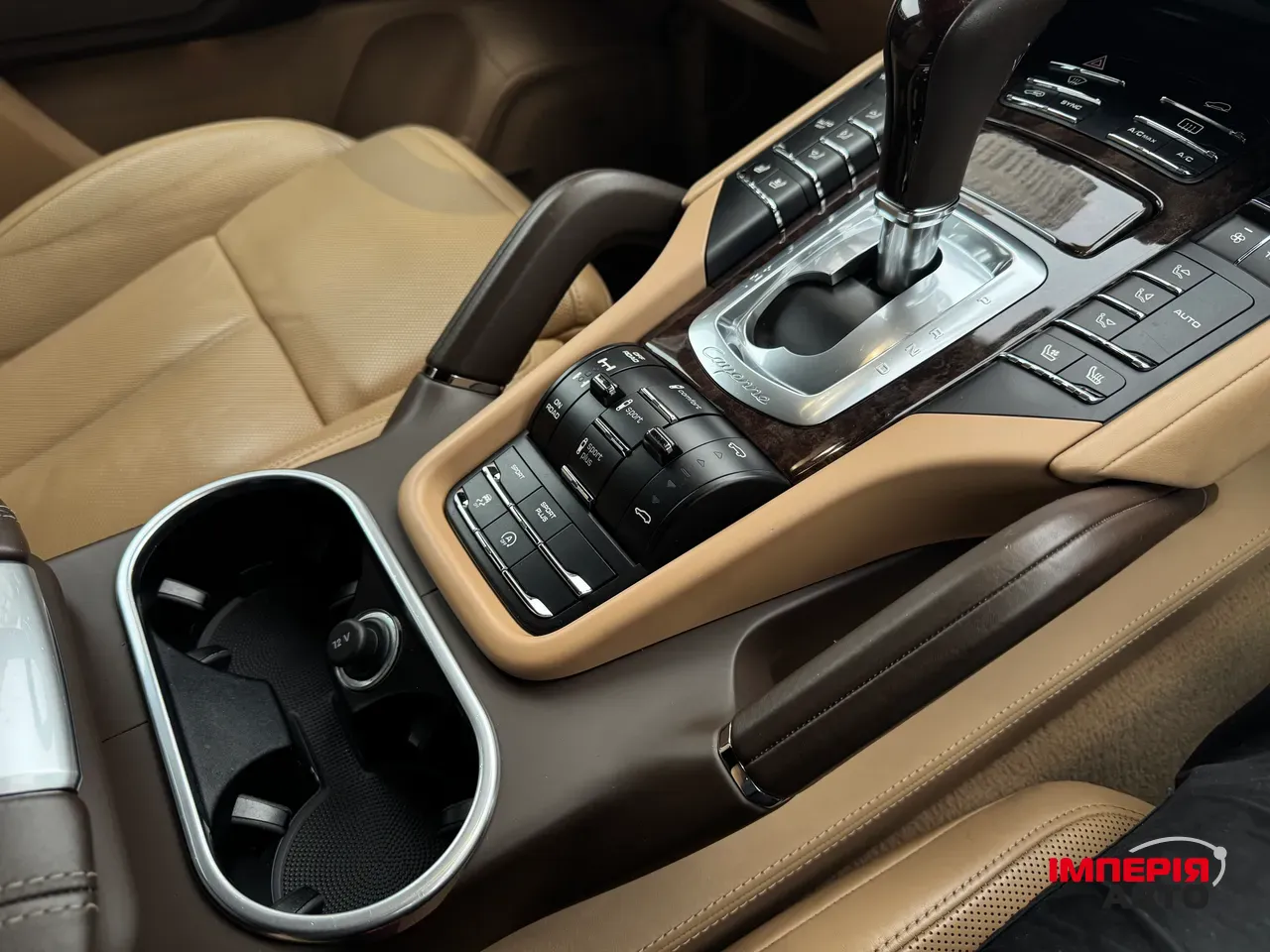 Porsche Cayenne - фото 43