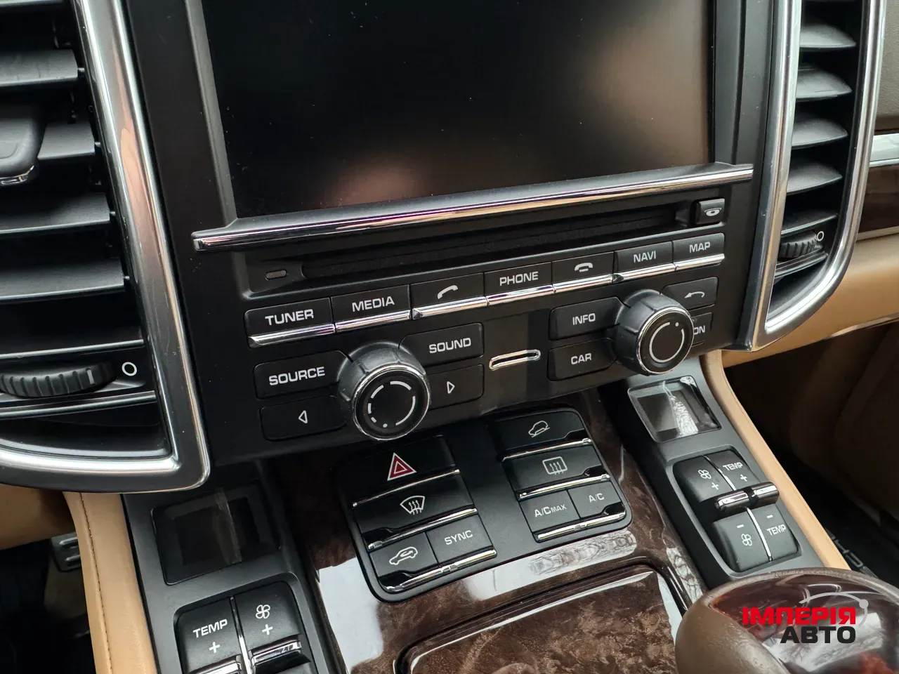 Porsche Cayenne - фото 48