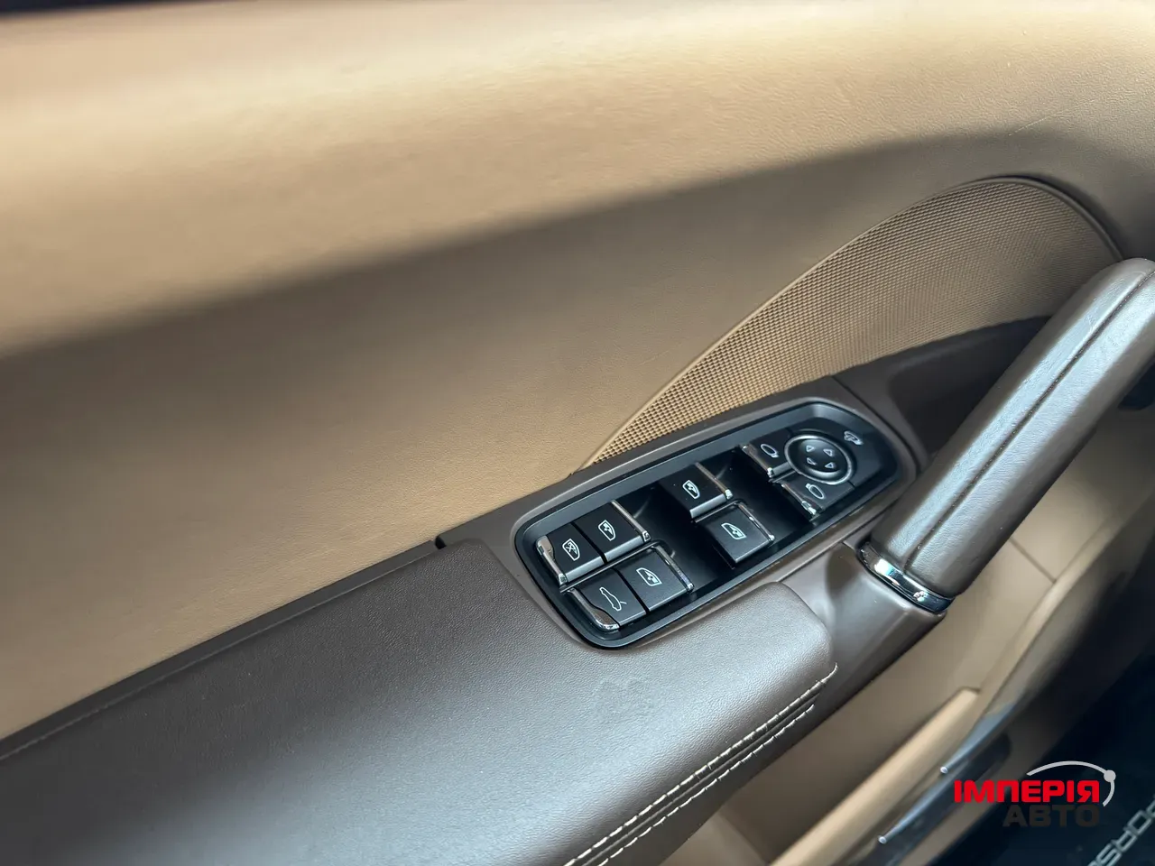 Porsche Cayenne - фото 56