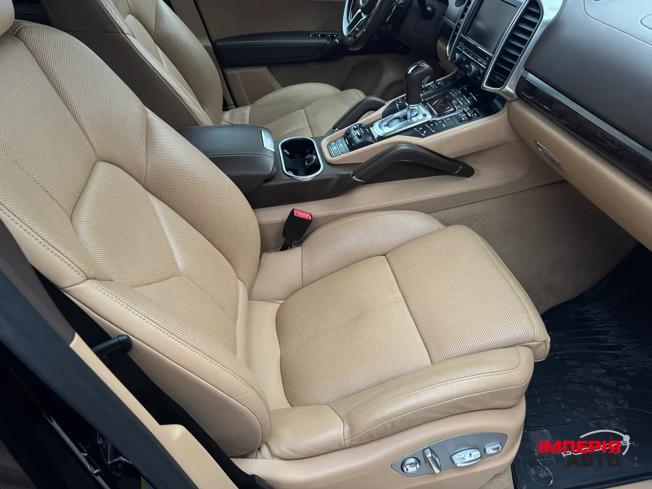 Porsche Cayenne - фото 39