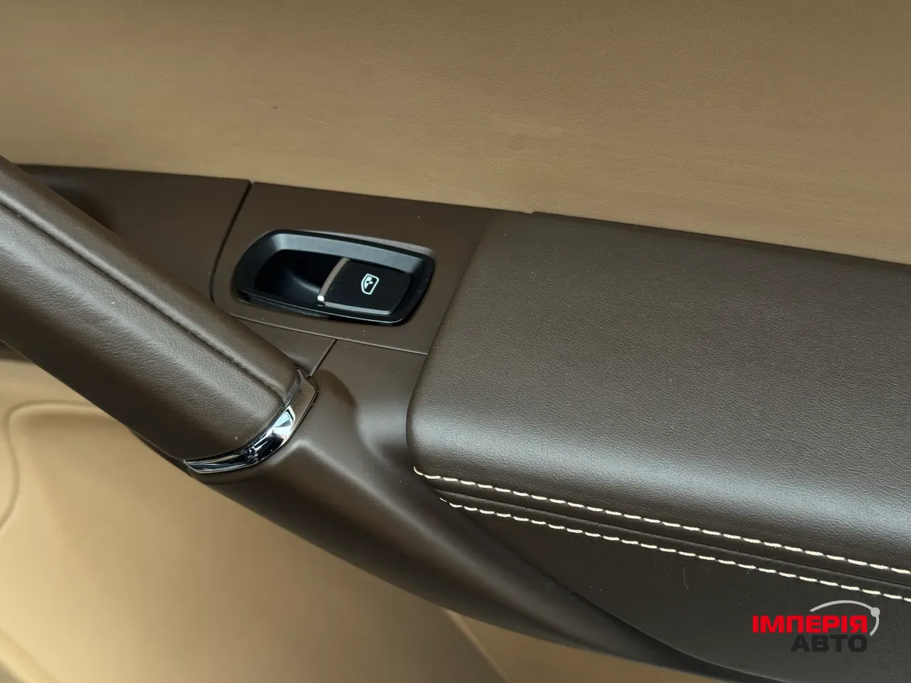 Porsche Cayenne - фото 30