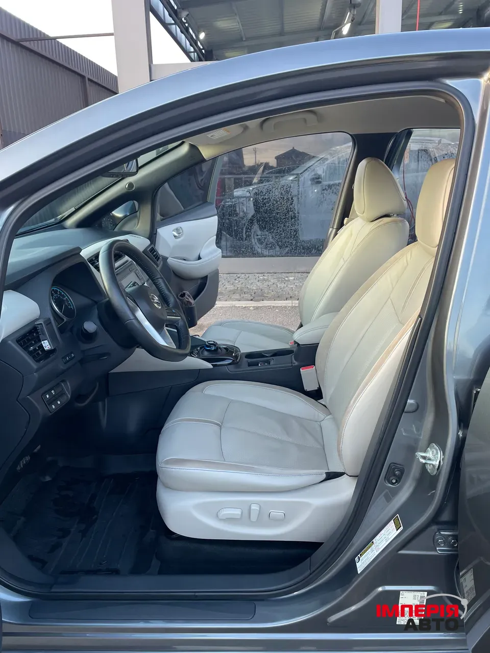 Nissan Leaf - фото 12