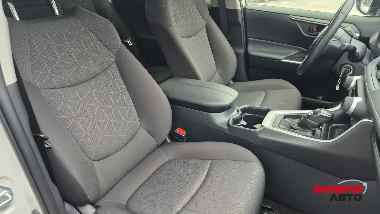 Toyota RAV4 - фото 25