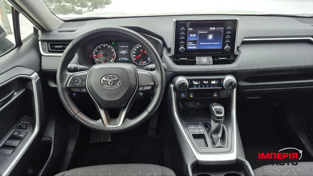Toyota RAV4 - фото 15