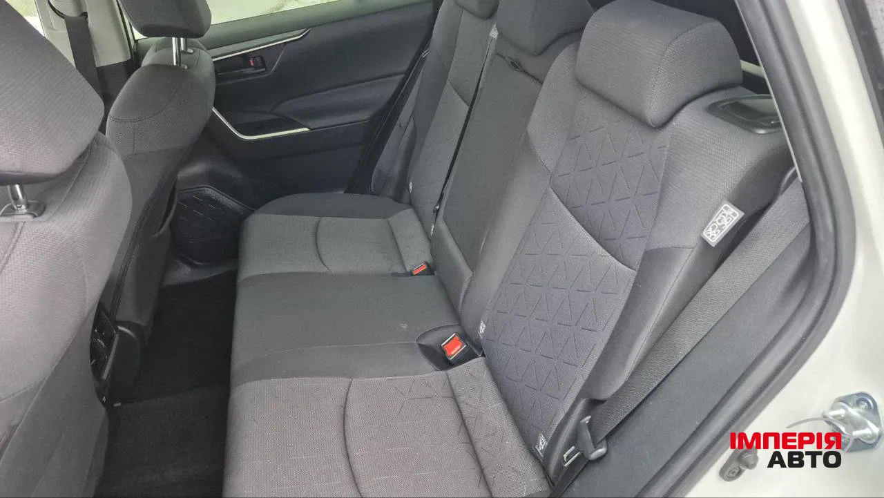 Toyota RAV4 - фото 23