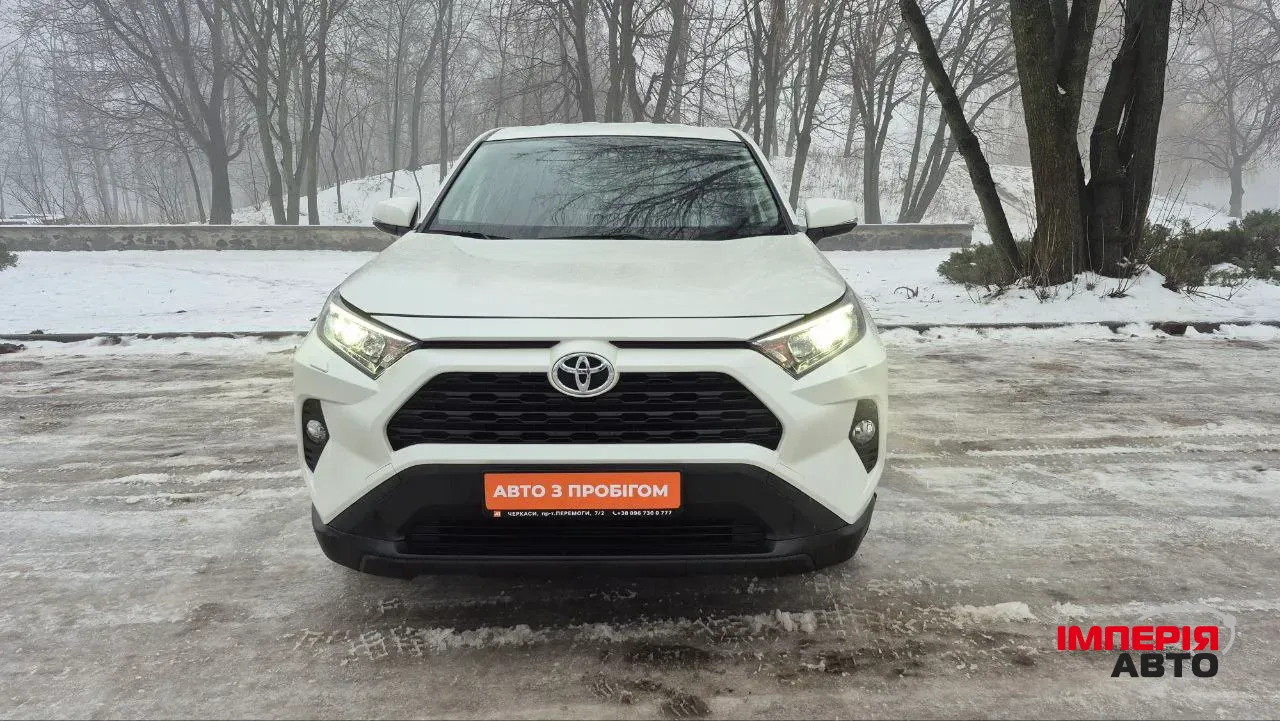 Toyota RAV4 - фото 2