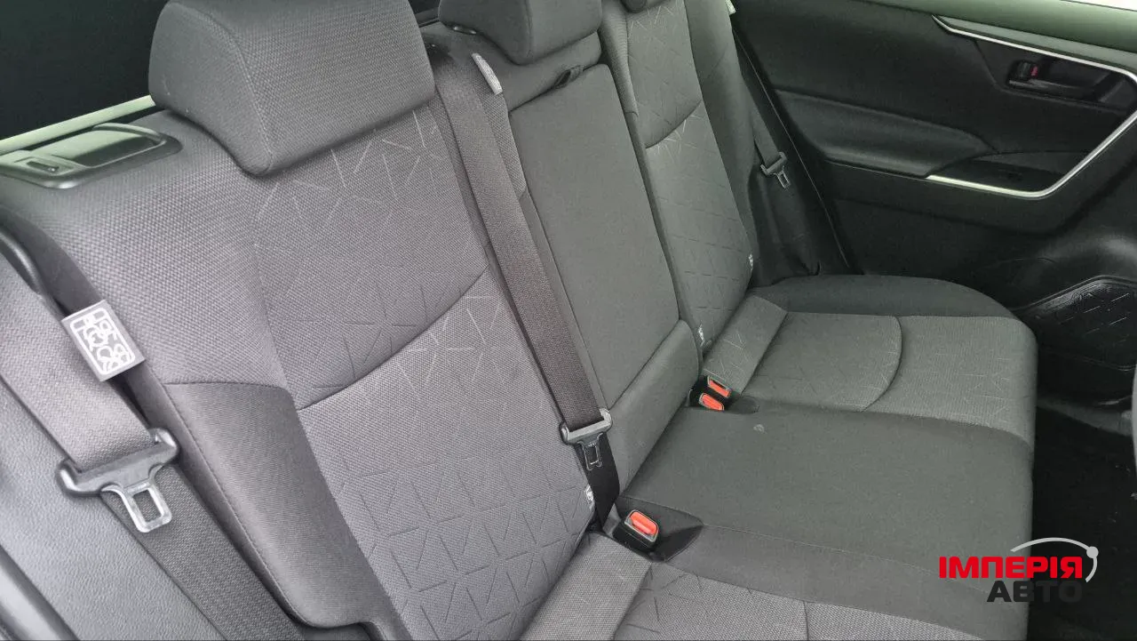 Toyota RAV4 - фото 24