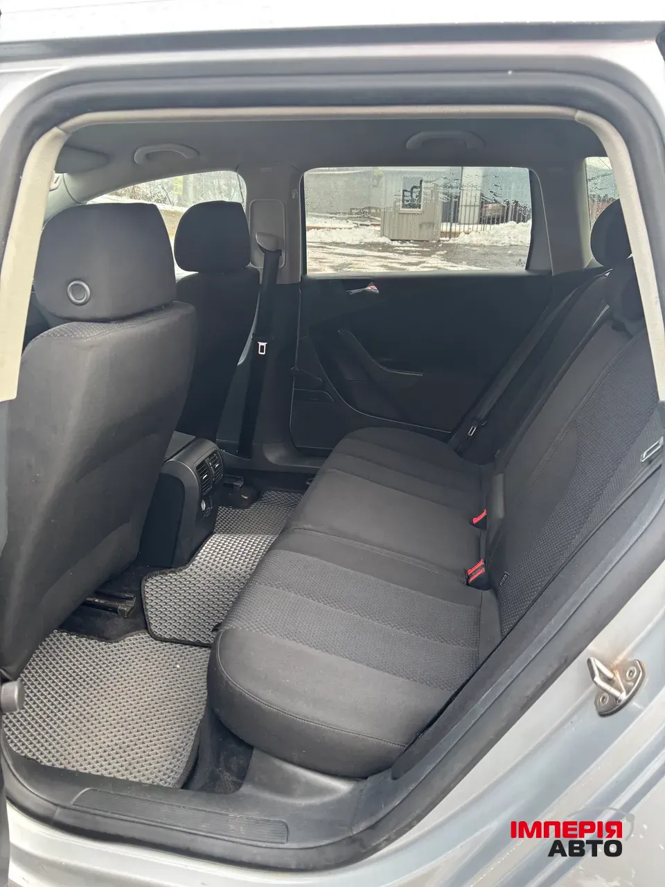 Volkswagen Passat - фото 16