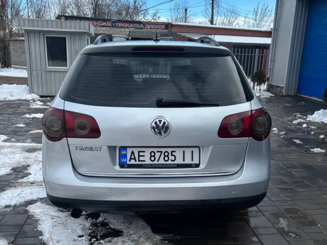 Volkswagen Passat - фото 4