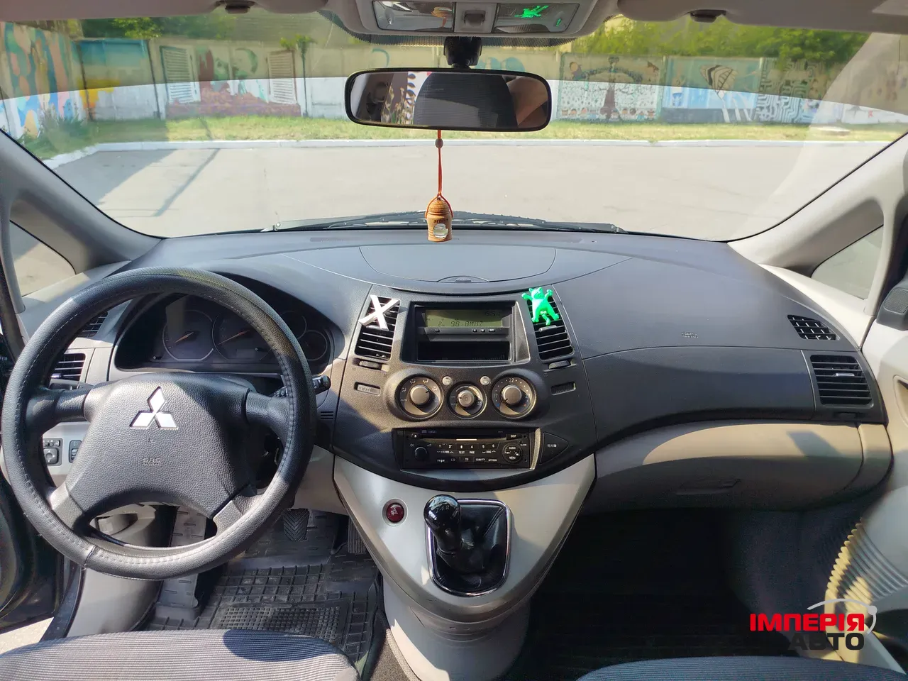 Mitsubishi Grandis - фото 6