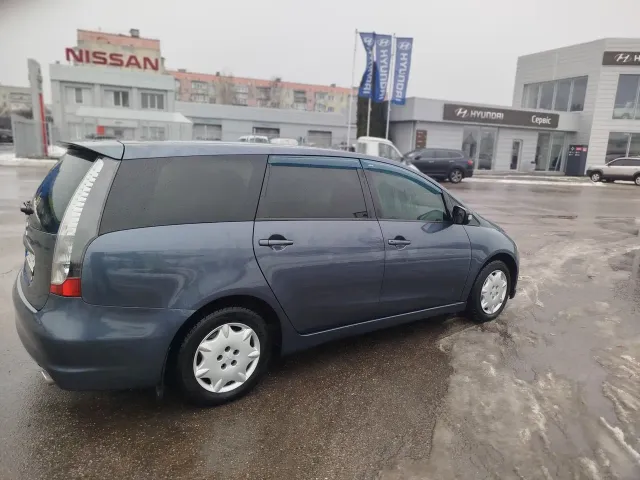 Mitsubishi Grandis - фото 2
