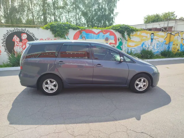 Mitsubishi Grandis - фото 5