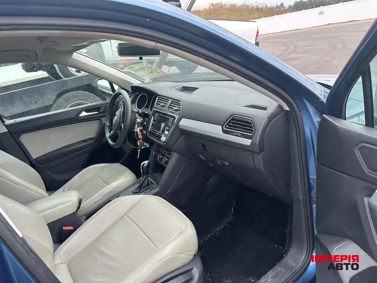 Volkswagen Tiguan - фото 2