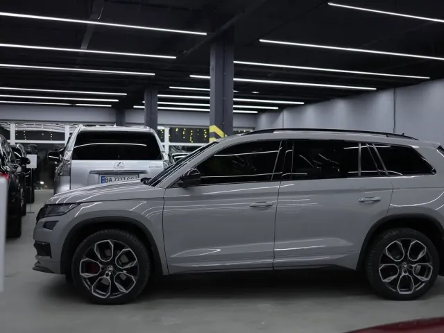 Skoda Kodiaq RS - фото 2